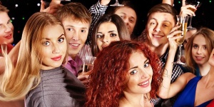 Szilveszter Pápán Szobácsi Gergő humoristával és városnéző programokkal a Villa Classica Hotelben Szilveszter Pápán Szobácsi Gergő humoristával és városnéző programokkal a Villa Classica Hotelben