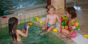 Szálloda gyermekmedencével Gyulán, a családbarát Wellness Hotel Gyula szállodában Szálloda gyermekmedencével Gyulán, a családbarát Wellness Hotel Gyula szállodában