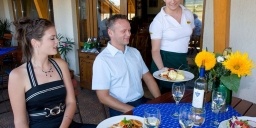 Születésnapi wellness pihenés móri szállodánkban, legyen meglepetés a Hétkúti Wellness Hotel! Születésnapi wellness pihenés móri szállodánkban, legyen meglepetés a Hétkúti Wellness Hotel!