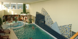Bükfürdői wellness pihenés félpanzióval és fürdőbelépővel a Hunguest Hotel Répce-ben Bükfürdői wellness pihenés félpanzióval és fürdőbelépővel a Hunguest Hotel Répce-ben