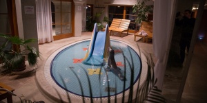Wellness fürdőzés Eger mellett Demjénben, az Egri Korona Borház és Wellness Hotelben Wellness fürdőzés Eger mellett Demjénben, az Egri Korona Borház és Wellness Hotelben