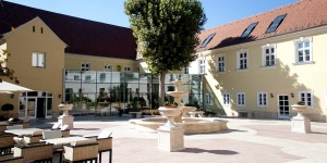 Wellness hétvége 1 éjszakára ajándék szolgáltatásokkal a tatai Kristály Imperial Hotelben Wellness hétvége 1 éjszakára ajándék szolgáltatásokkal a tatai Kristály Imperial Hotelben