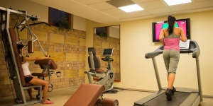 Fitness napok Cegléden, wellness hétvége Czanik Krisztiánnal az Aquarell Hotelben Fitness napok Cegléden, wellness hétvége Czanik Krisztiánnal az Aquarell Hotelben