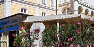 Majális Balatonfüreden az Astoria Hotelben a történelmi városrész szívében! Majális Balatonfüreden az Astoria Hotelben a történelmi városrész szívében!