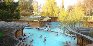 Október 23. Komárom 2018. Ünnepi akciós szállás gyógyfürdőbelépővel a Thermal Hotel és Kempingben! Október 23. Komárom 2018. Ünnepi akciós szállás gyógyfürdőbelépővel a Thermal Hotel és Kempingben!