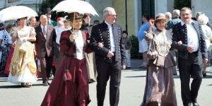 Gyöngyös város napja 2018. Városnap XIX. századi piaccal, korhű forgataggal Gyöngyös város napja 2018. Városnap XIX. századi piaccal, korhű forgataggal