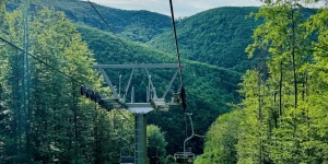 2025. március 15. Miskolc. Ünnepi libegőzés a Lillafüredi Libegőparkban