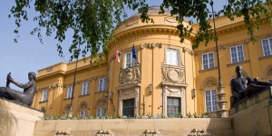 Ingyenes múzeumlátogatás Debrecenben a nemzeti ünnepeken a Déri Múzeumban