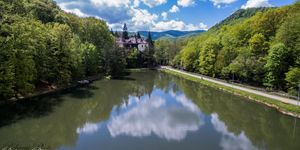 Kőkapu Károlyi Vadászkastély és Hotel