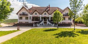 M1 Szekér Csárda Hotel és Étterem Óbarok