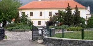 Pannon Egyetem Agrártudományi Centrum Szőlészeti és Borászati Kutatóintézet Pannon Egyetem Agrártudományi Centrum Szőlészeti és Borászati Kutatóintézet