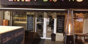 Like Bisztró és Pizzéria Törökbálint