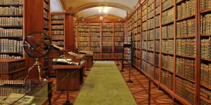 Kalocsai Főszékesegyházi Könyvtár Kalocsa