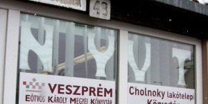 Cholnoky lakótelepi Könyvtár Veszprém