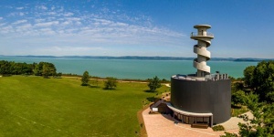 Balatonföldvári Hajózástörténeti Látogatóközpont Kiállítás és Kilátó