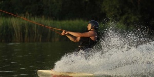 Vízisí és wakeboard pálya Vonyarcvashegy