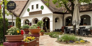 Gastland M1 Hotel,  Étterem és Konferencia Központ Páty