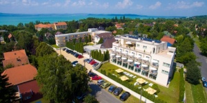 Két Korona Konferencia és Wellness Hotel Balatonszárszó