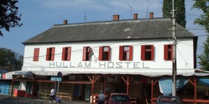 Hullám Hostel