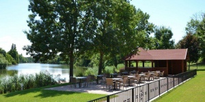 Aranyszarvas Panzió, Étterem és Grillterasz Szarvas