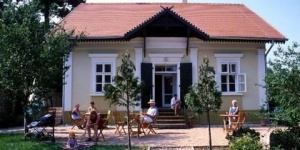 Villa Mimi Kertes Panzió