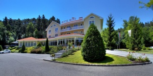 Villa Medici Hotel**** és Étterem