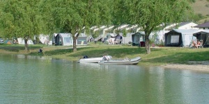 Éden Camping**** & Yacht Club Neszmély